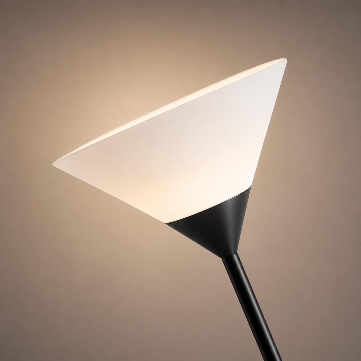 LED Warmweiße Stehlampe